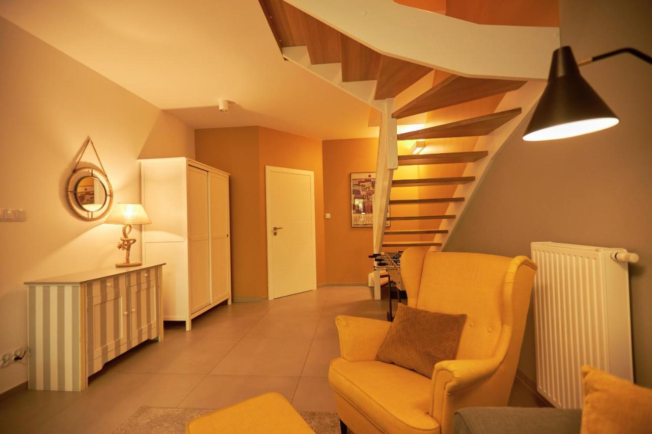 Seayou Yellow House Rogowo  Kültér fotó